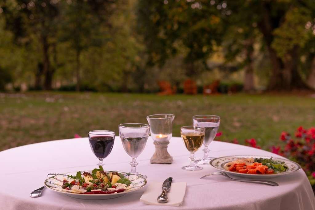 Le Domaine De Mestre, The Originals Relais فونتيرفارد لو أباي المطعم الصورة